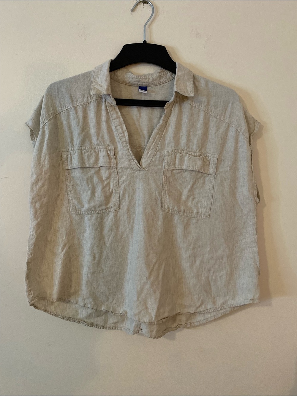 Old Navy Linen blend Light Beige  V-Neck Top XL